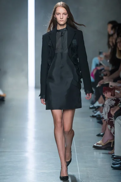 Look 17